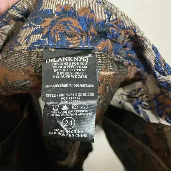 BLANKNYC Floral Pleated Brocade Shorts Size 24 - Picture 7 of 11